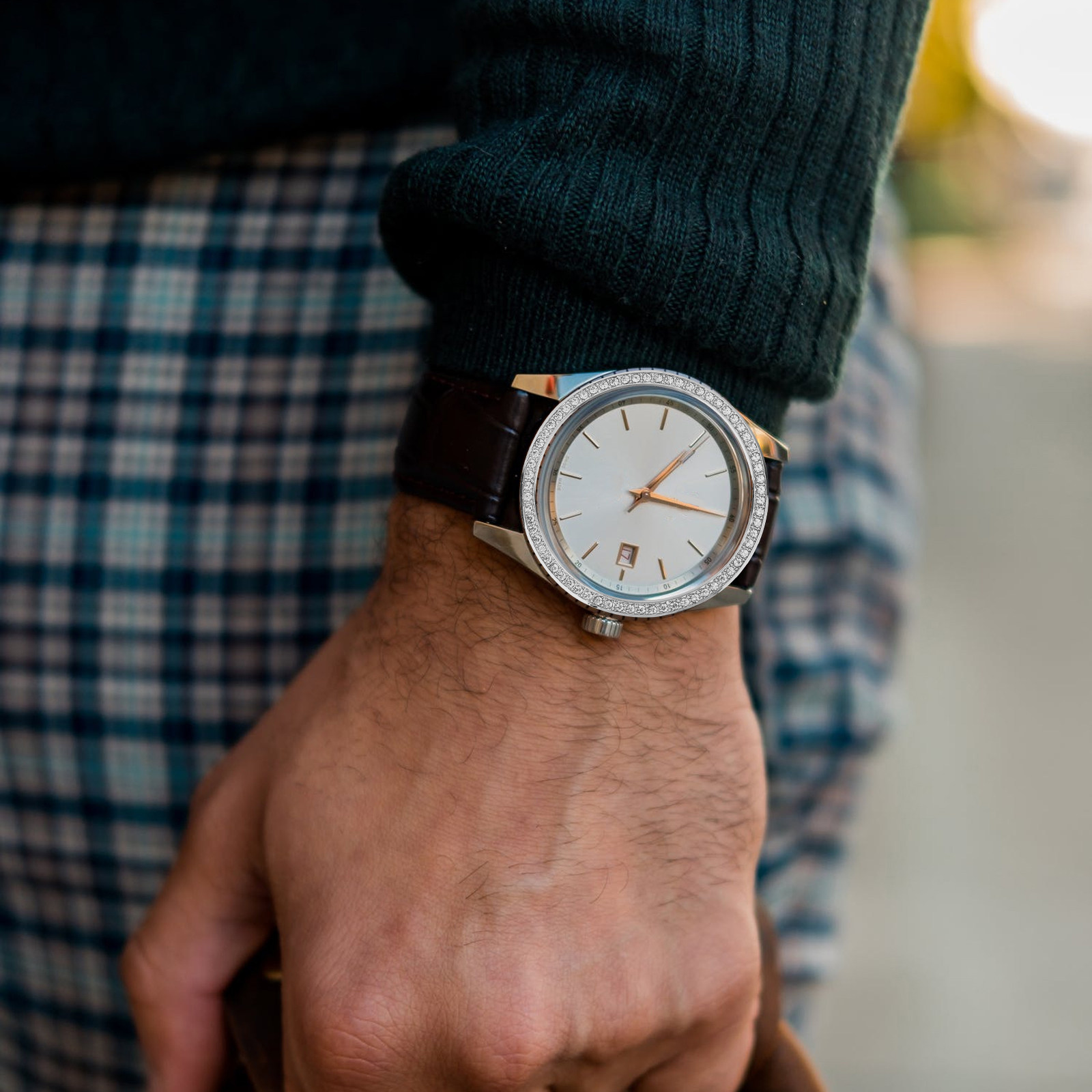 حلقة حماية مرصعة بالماس من سبا - مراجعة Smartwatch Ring Watches وسعره