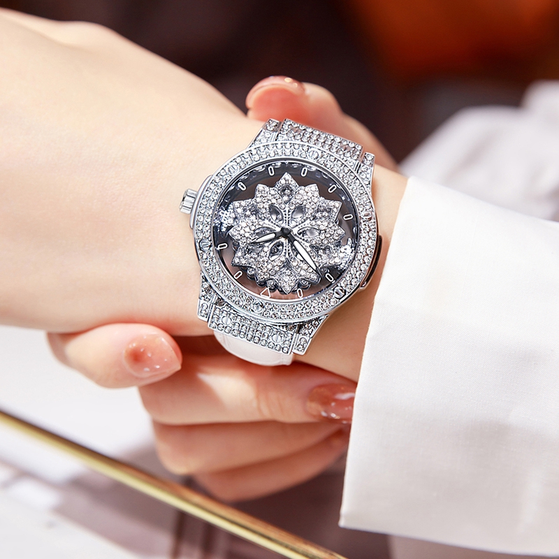 ساعة نسائية ماركة فاخرة مرصعة  - مراجعة Smartwatch Watches Brands For Women وسعره