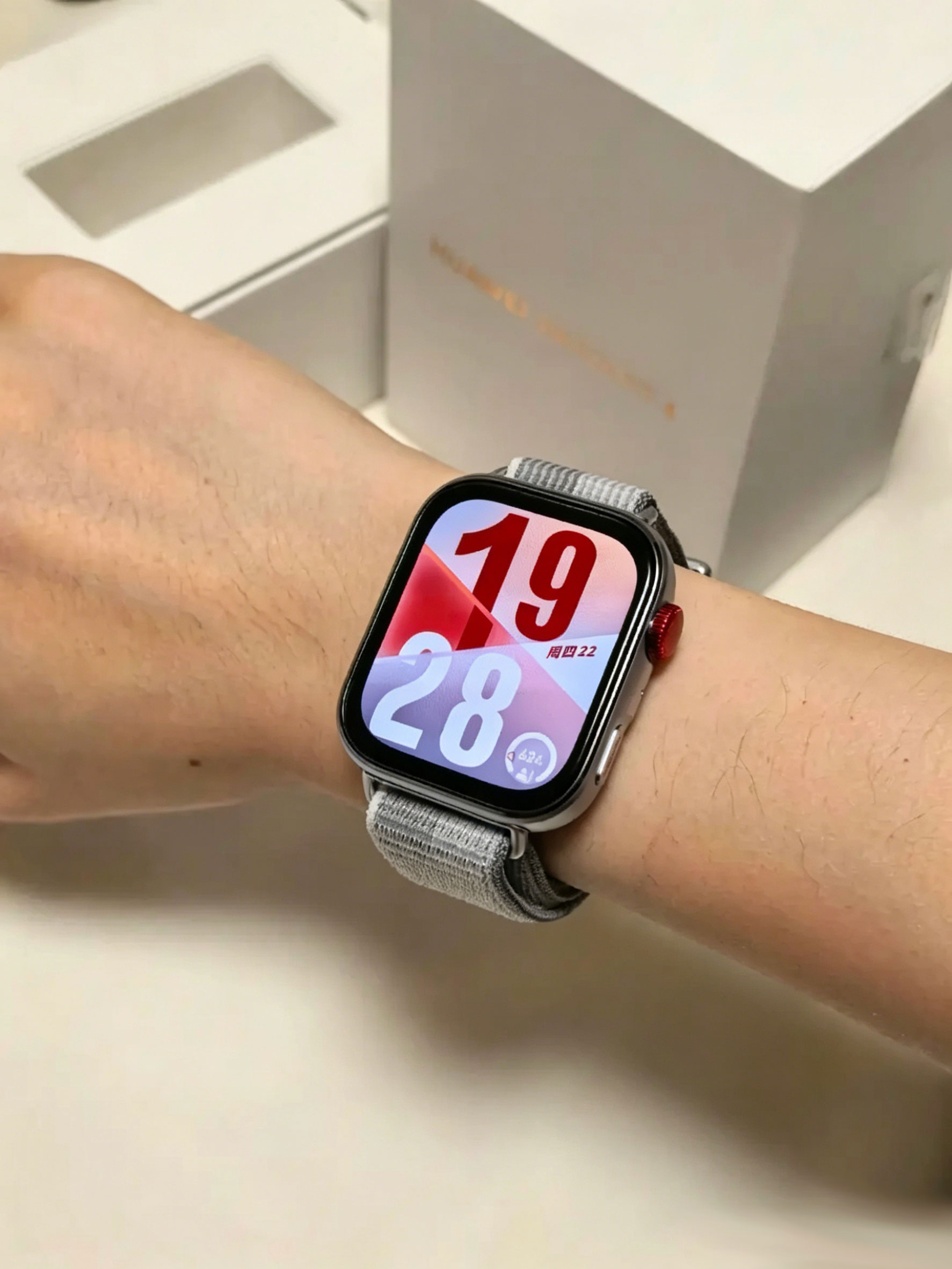 【شحن سريع داخل الولايات المتحد - مراجعة Huawei Smartwatch Watch Fit وسعره