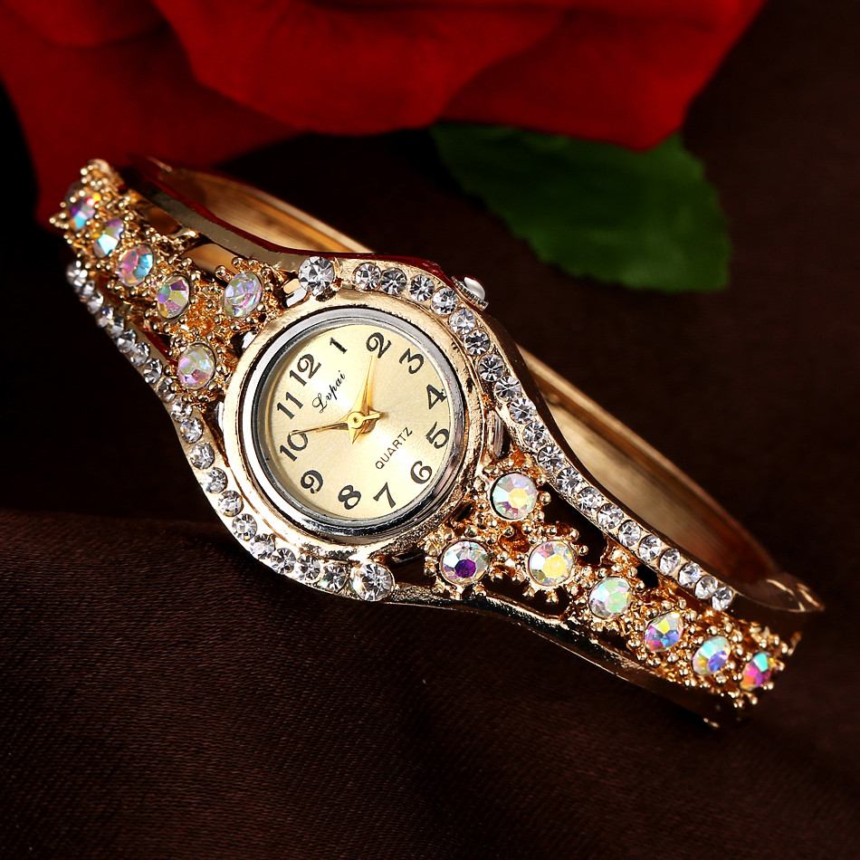ساعات نسائية فاخرة بإطار ماسي  - مراجعة Watch Bezel Insert وسعره